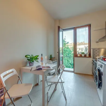 Charming And Artistic Matryoshka Place In Downtown Apartment *